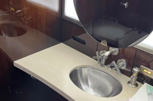 Bombardier Challenger 300 private jet hire turkey