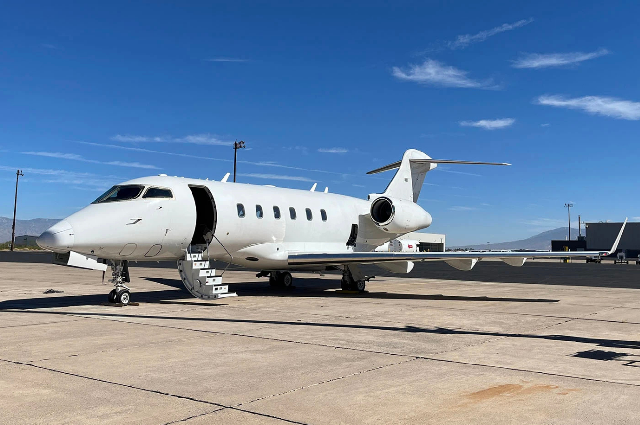 Bombardier Challenger 300